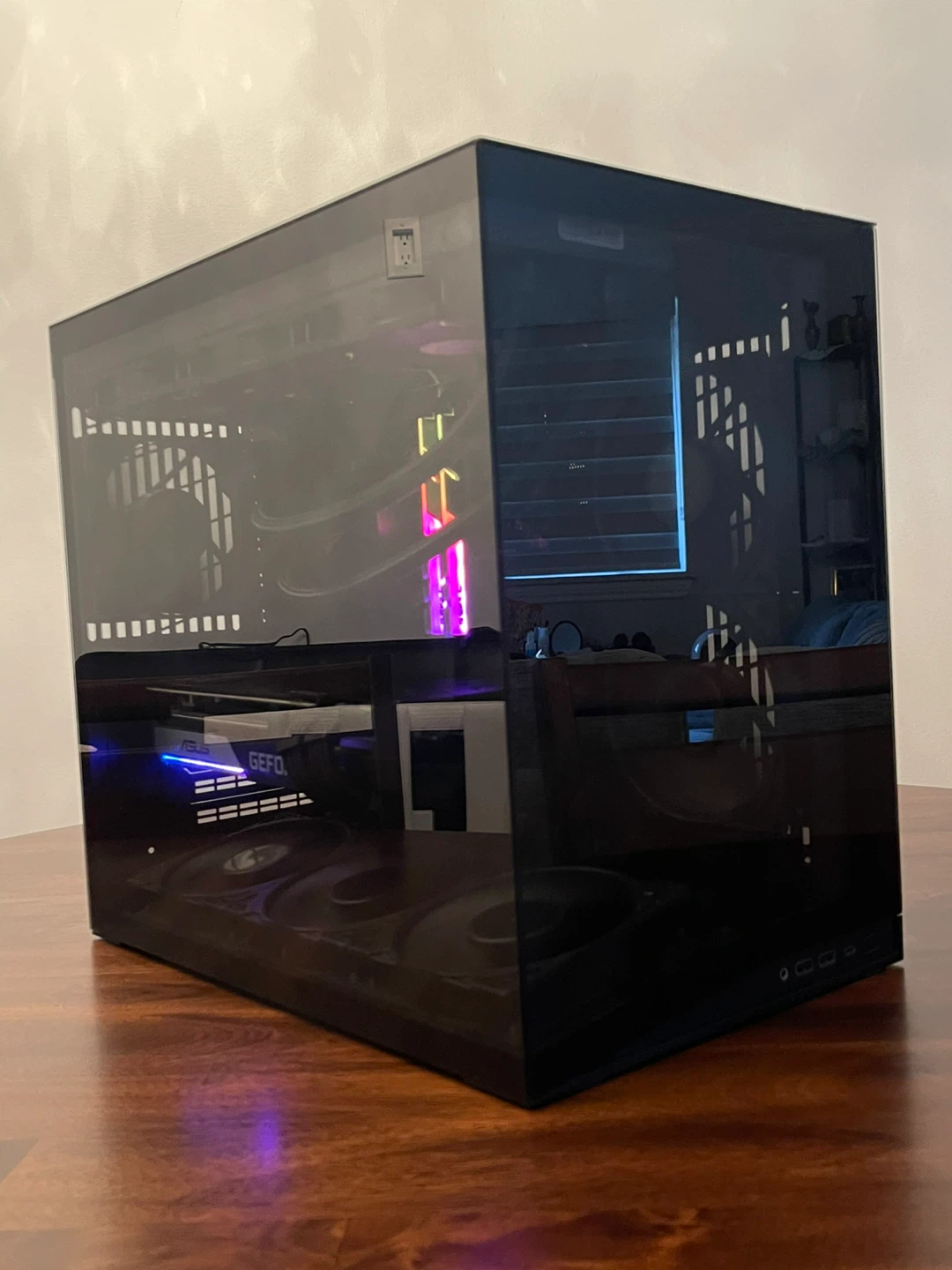 RTX PREMIUM GAMING PC - photo 2