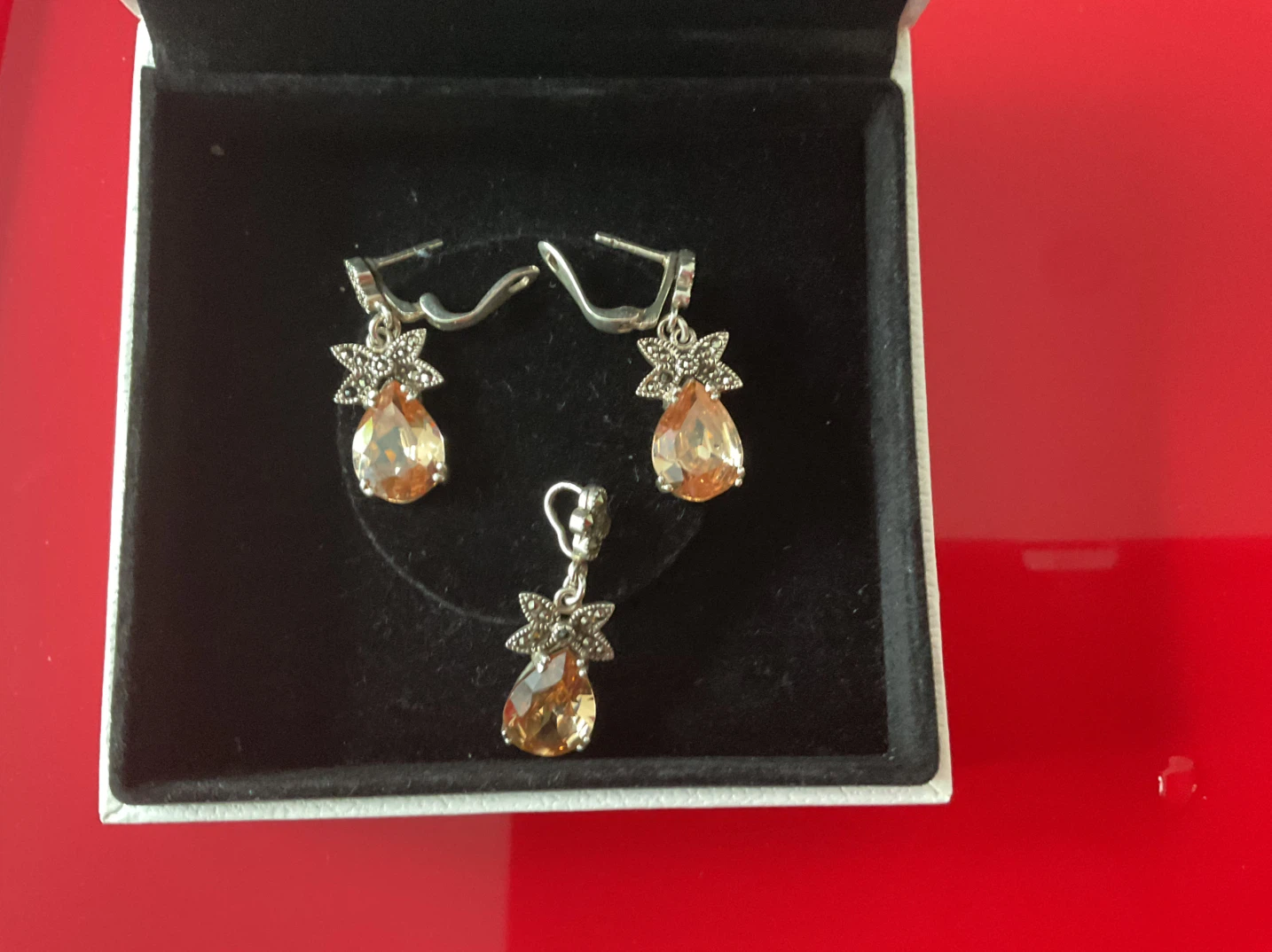 Amber-coloured Crystal Earring and Pendant Set