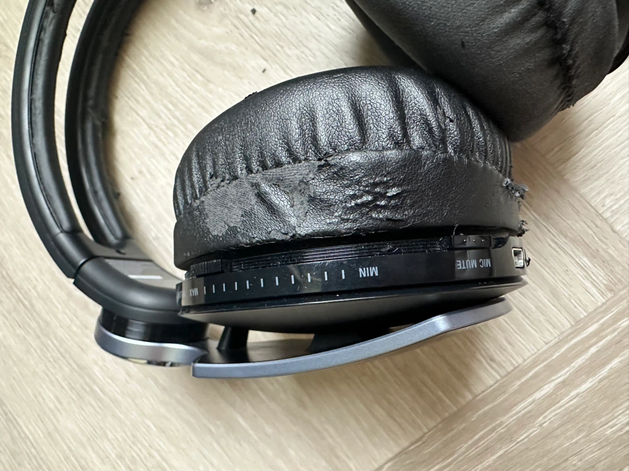 Sony Wireless Stereo Headset CECHYA-0086 - photo 3