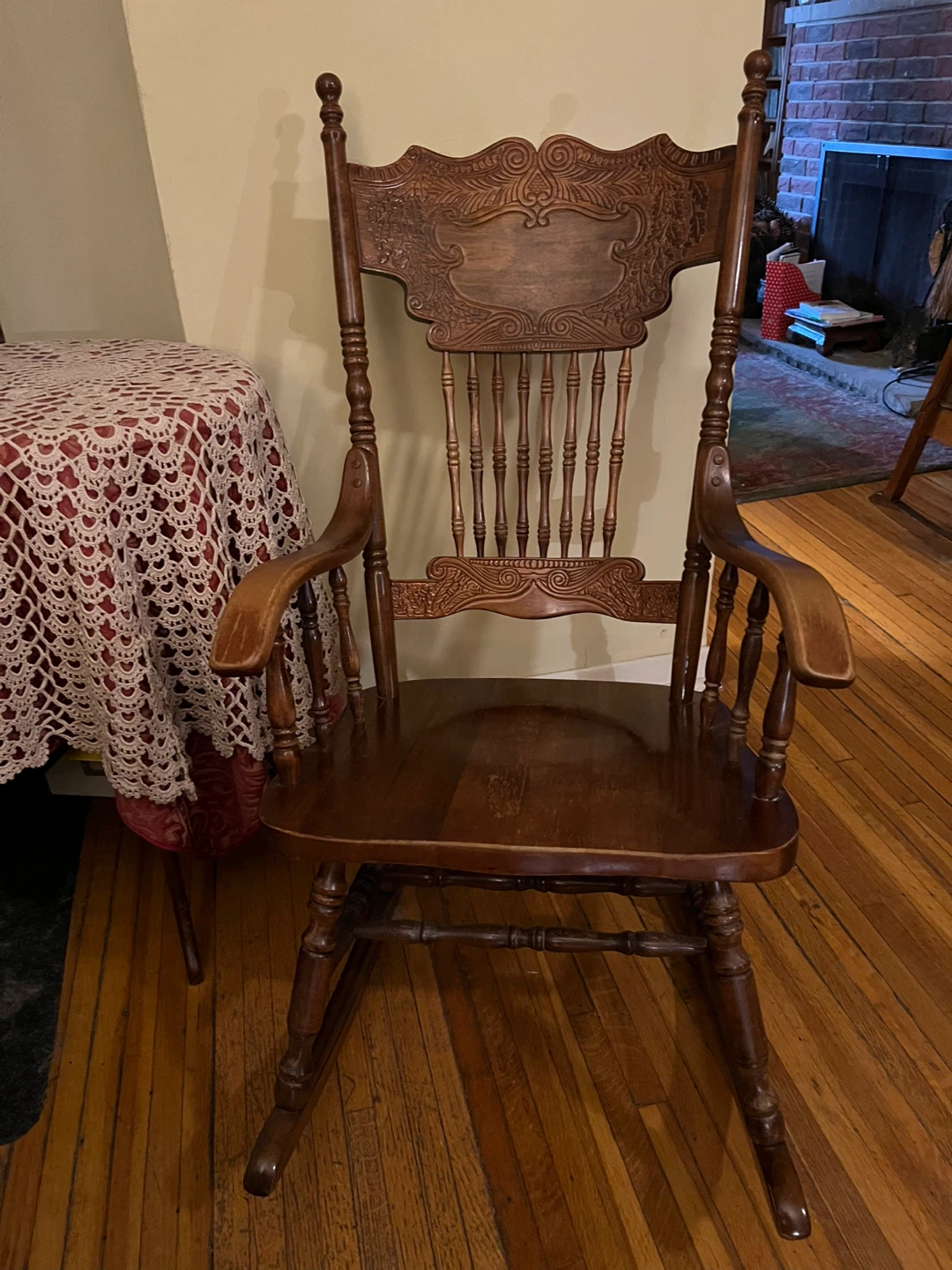 Wood Rocking Chair - photo 2