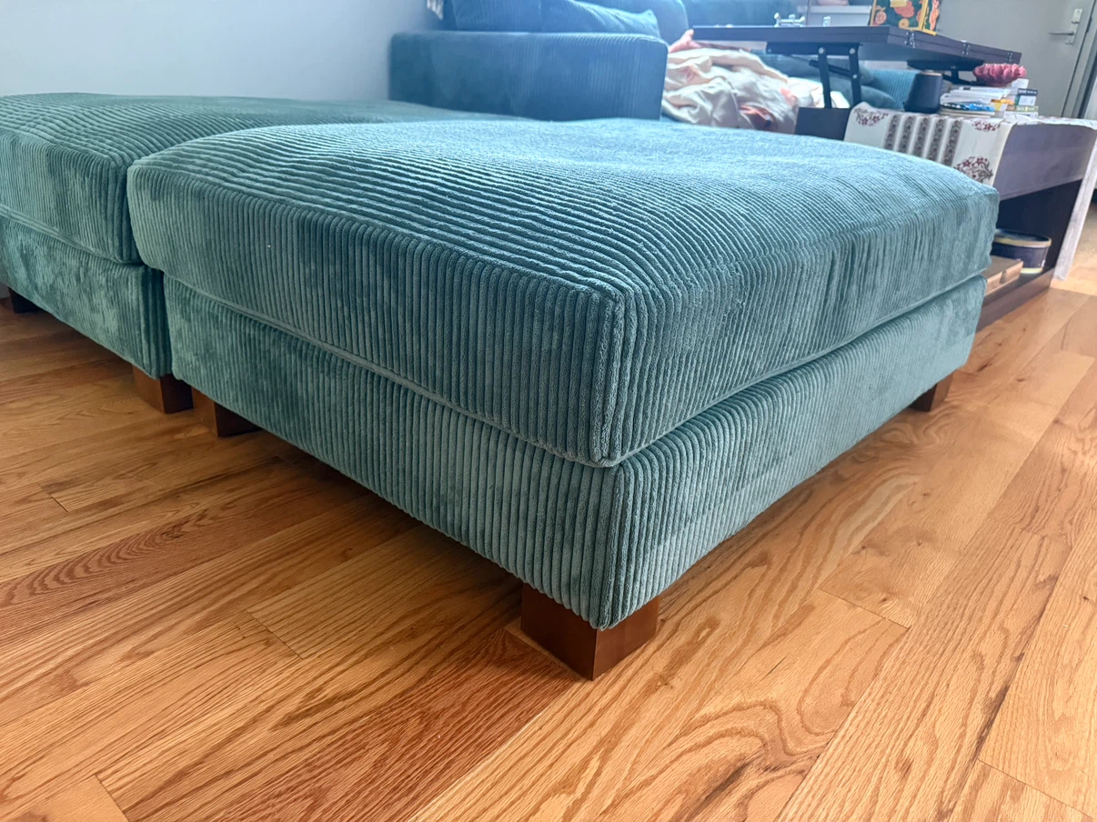 2 Ottomans & 2 Floor Cushions - photo 2