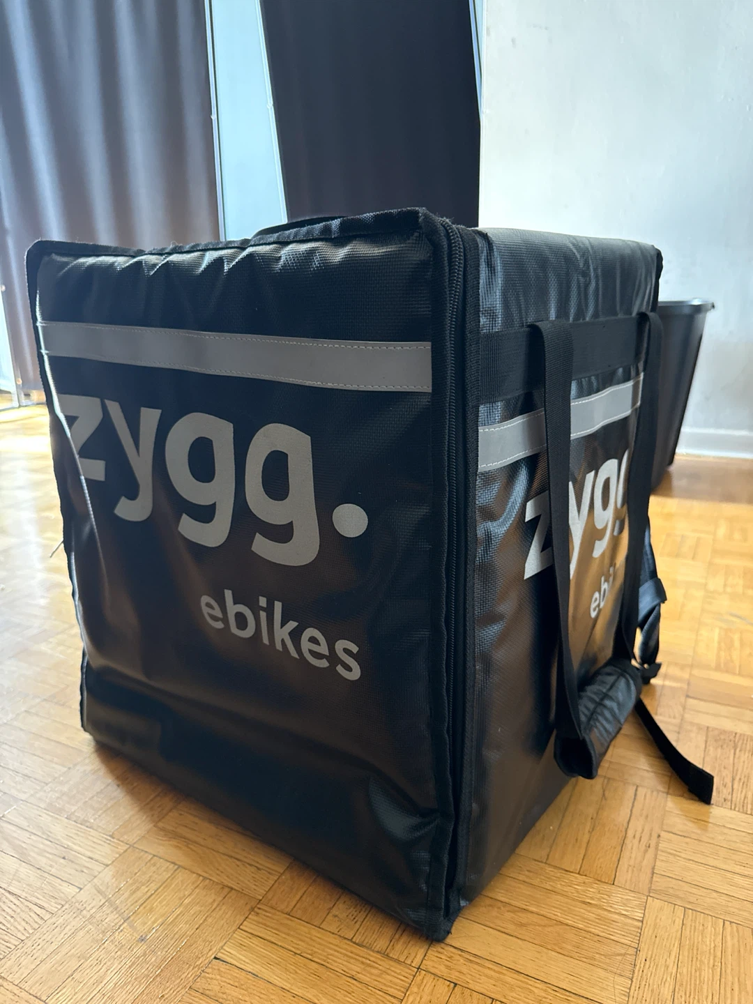 Zygg Ebikes insulated delivery backpack - photo 3