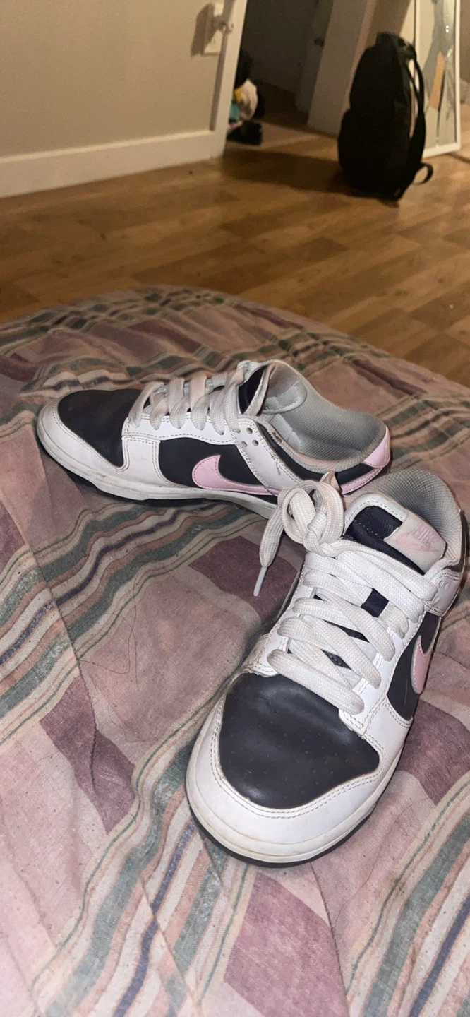 Nike Dunk Low Black and Pink - photo 2