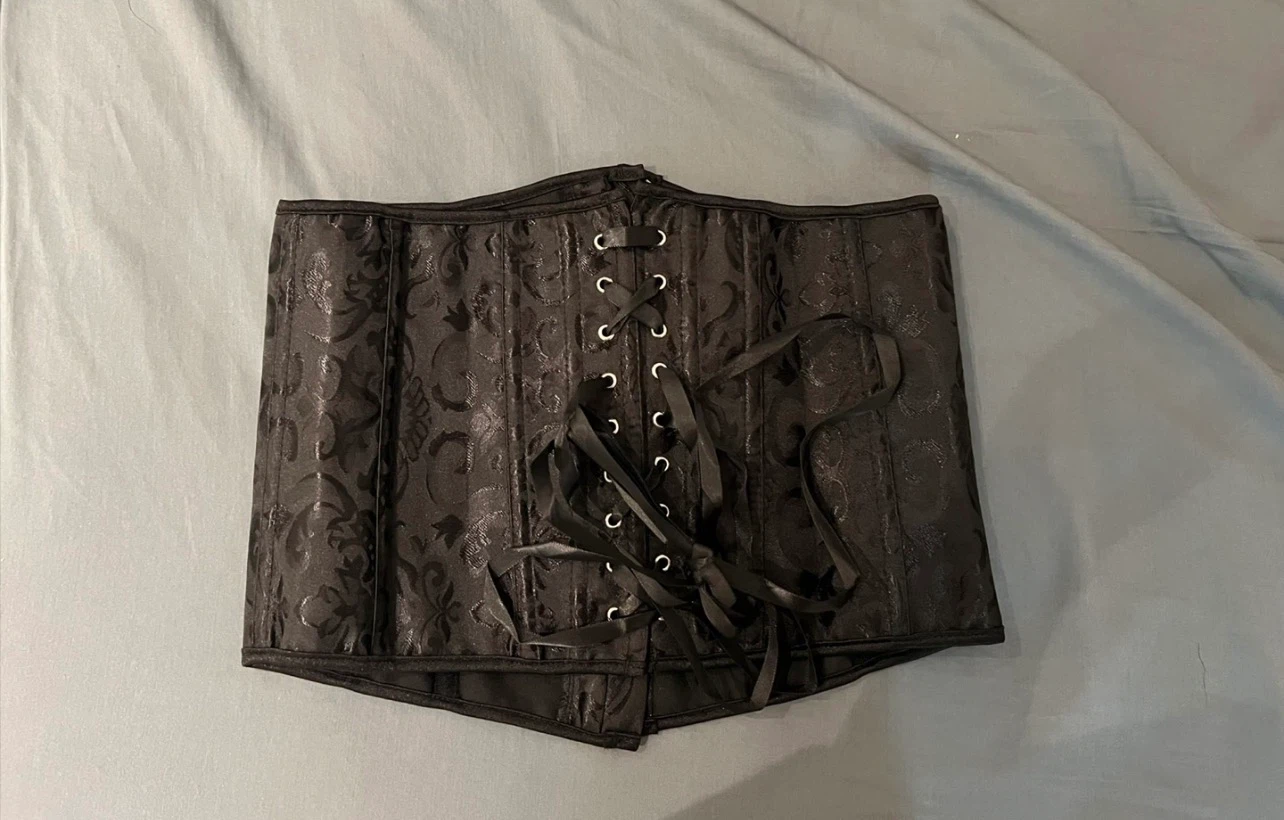 Black Corset - photo 2