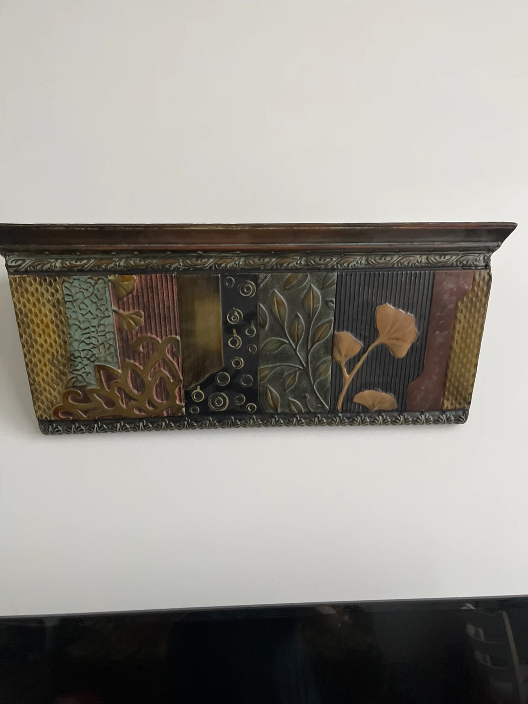 Decorative Wall Shelf with Mixed Metal Design - photo 2