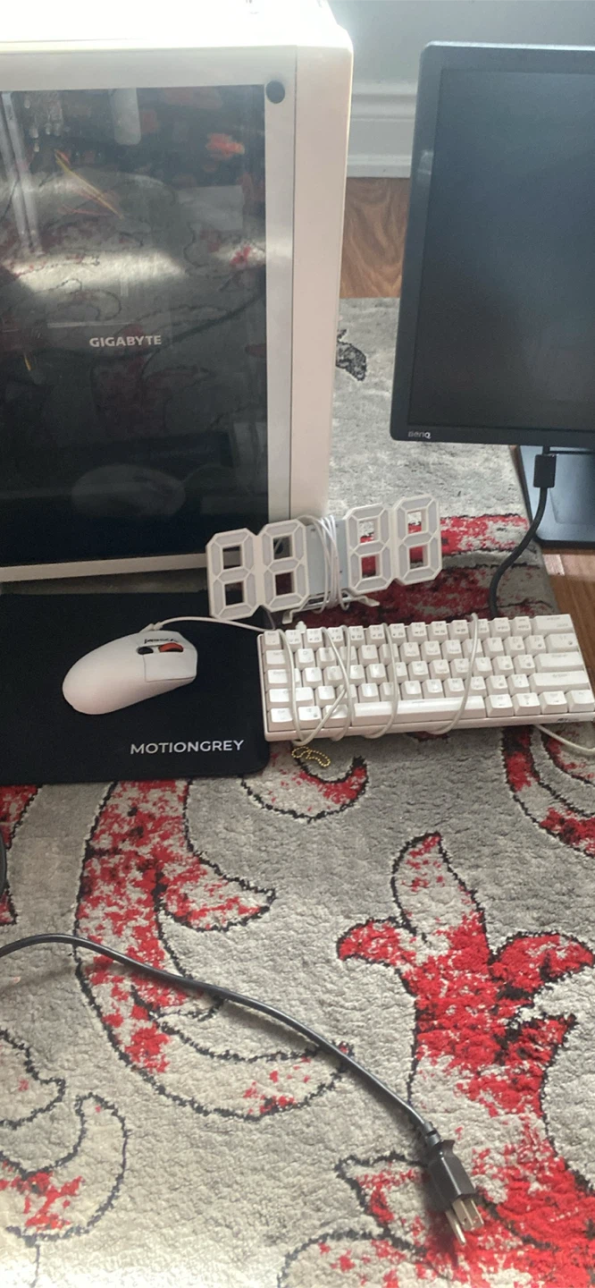 Gaming setup(PC,MONITOR,KEYBOARD,MOUSE&MOUSEPAD)