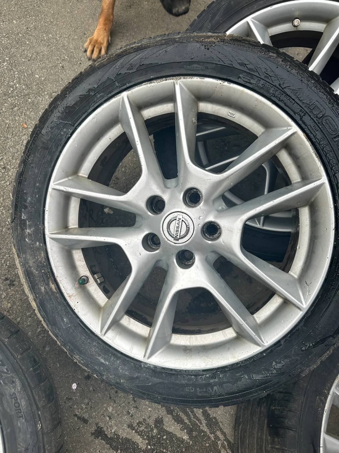 Set of 4 Nissan 18-inch Alloy Wheels and Tires - photo 3