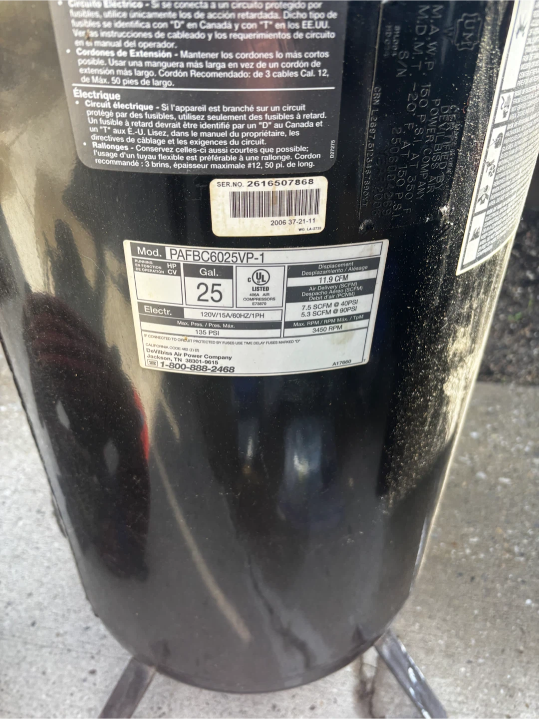 DeVilbiss 25 Gallon Vertical Air Compressor - photo 2