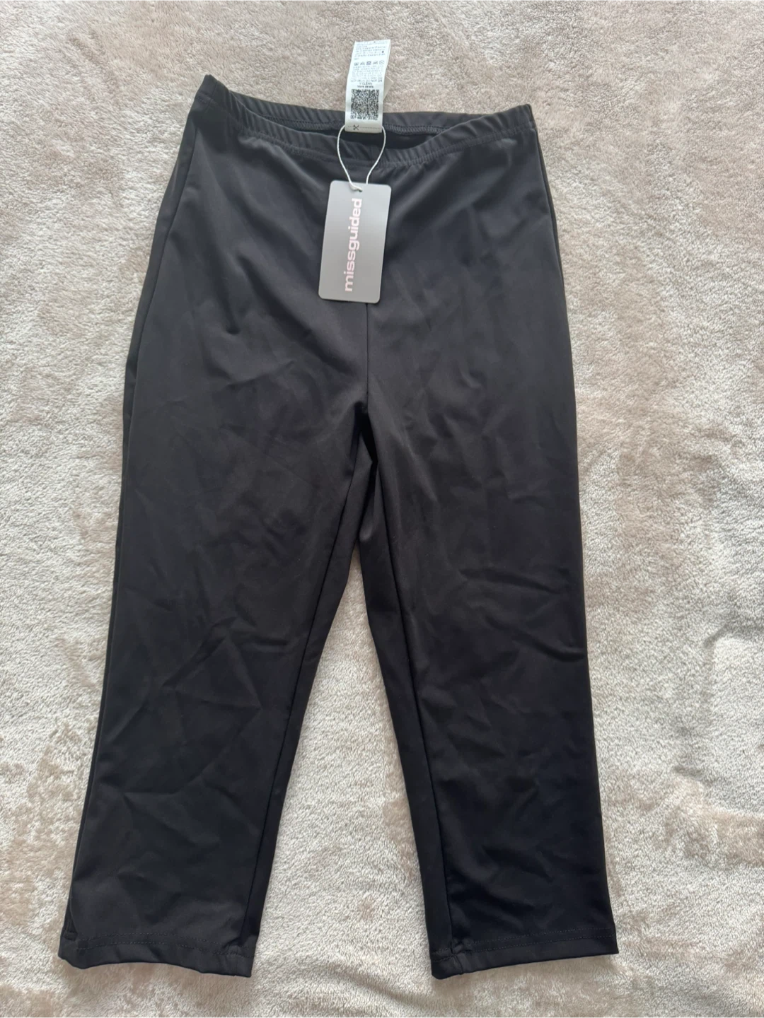 Missguided Black Capri