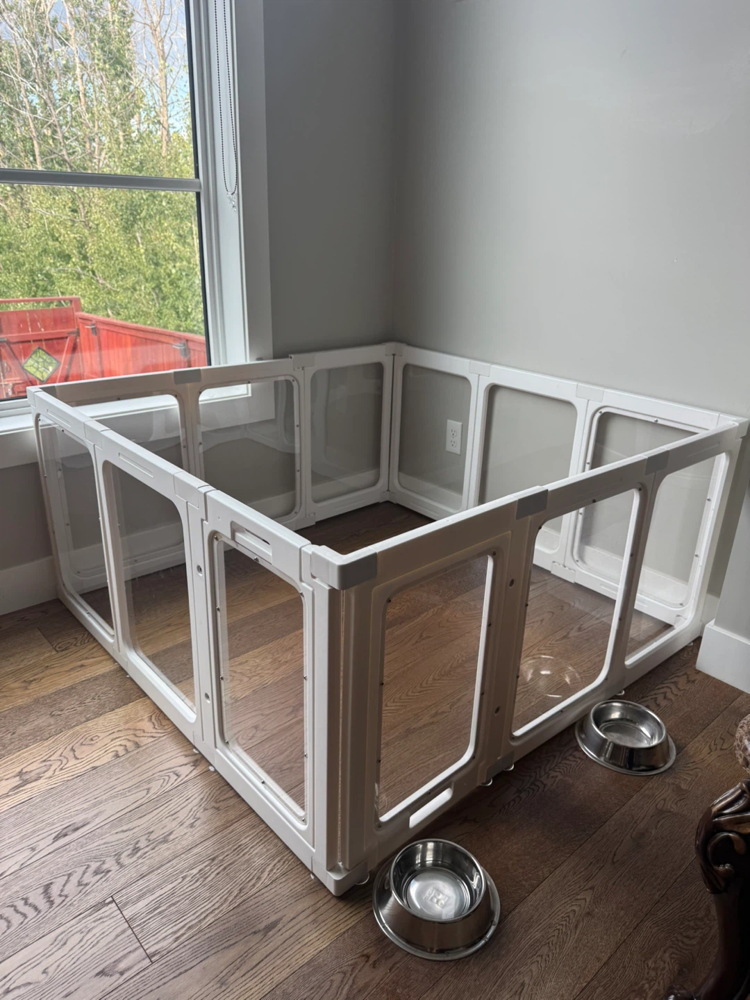 White modular pet playpen