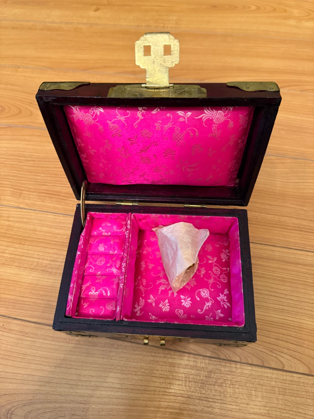 Vintage Wooden Jewellery Box with Brass Accents - photo 3