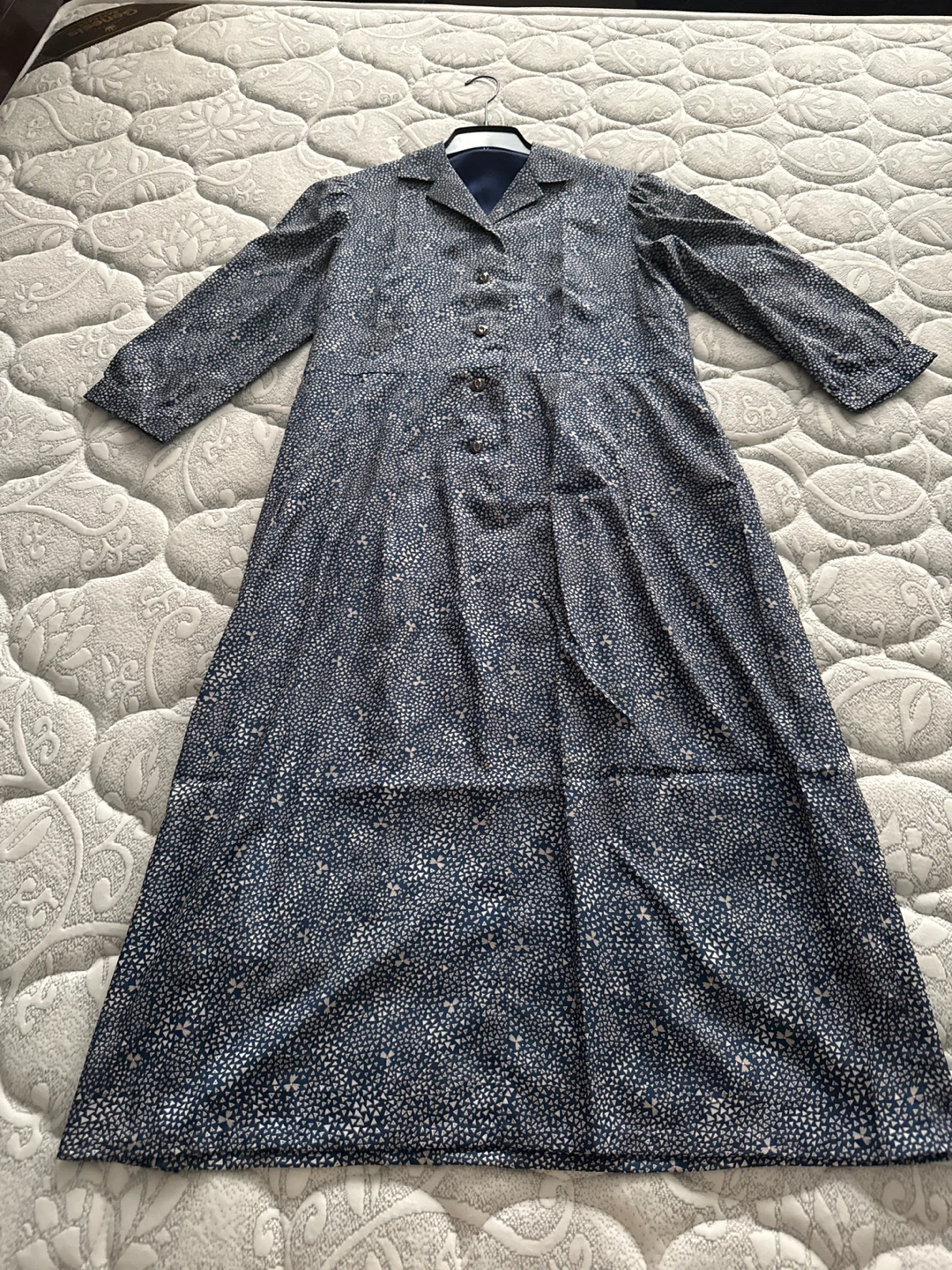 Blue patterned long sleeve midi dress