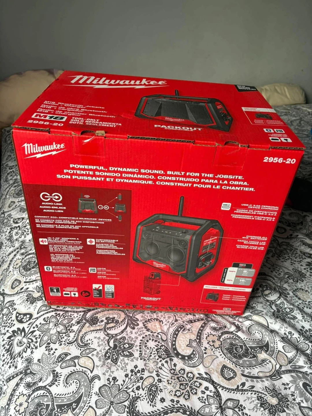 Milwaukee M18 Jobsite Radio + Charger 2956-20
