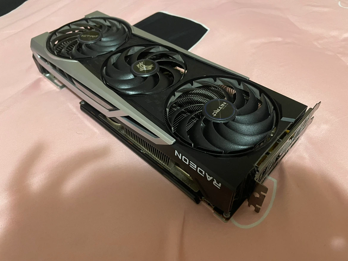 Sapphire Nitro+ Radeon 6900 XT 16GB VRAM Graphics Card - photo 2