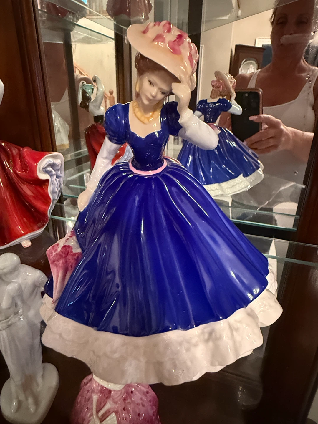 Royal Doulton Mary Figure of the Year 1992
