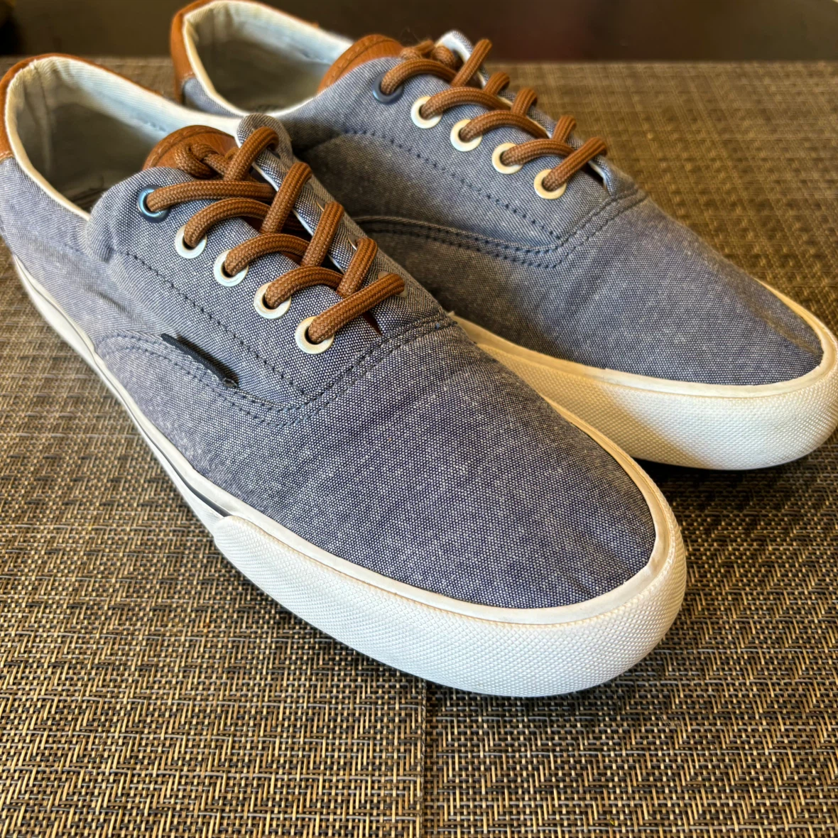 Tommy Hilfiger size 8 men’s Blue Sneakers - photo 4