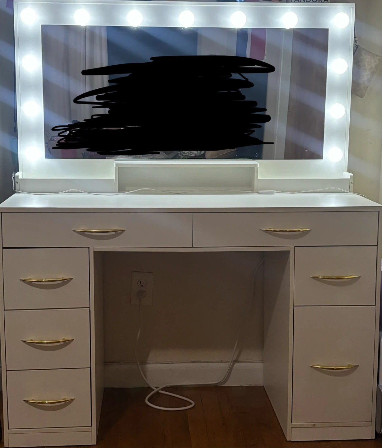 White Vanity Desk with Lighted Mirror - photo 2