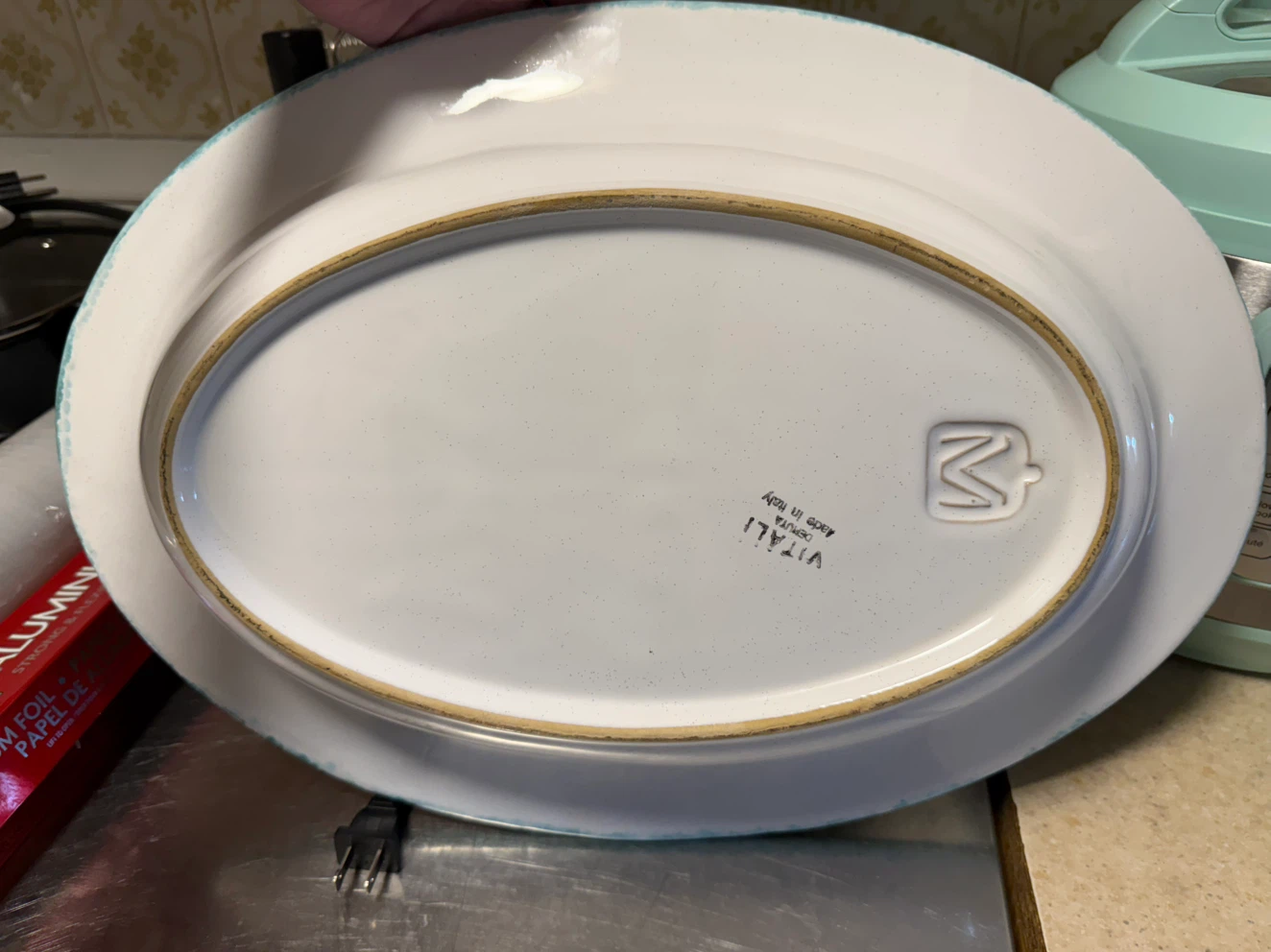 oval white serving dish - photo 2