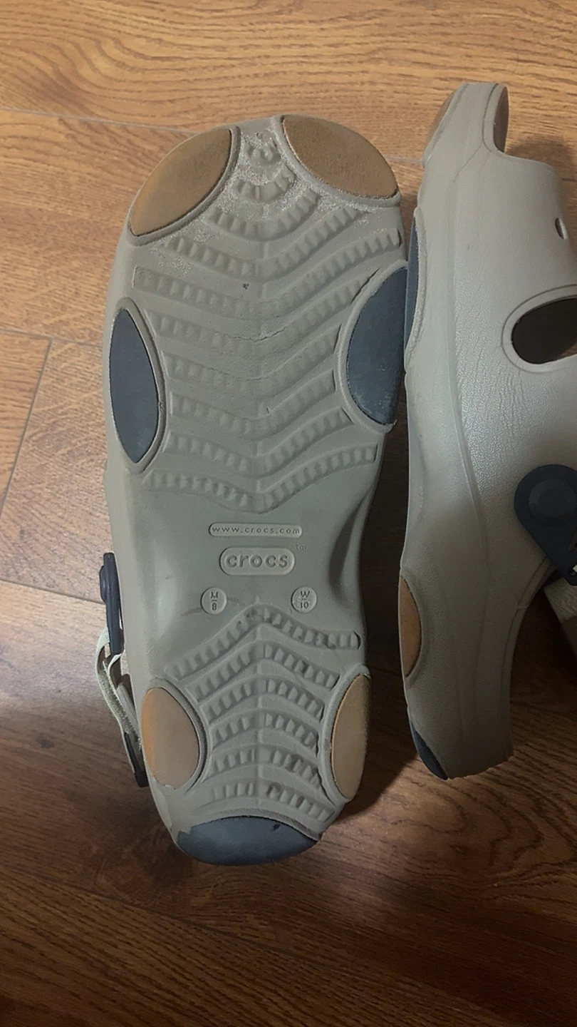 Crocs Sandals Men's 8 Women's 10 - photo 4