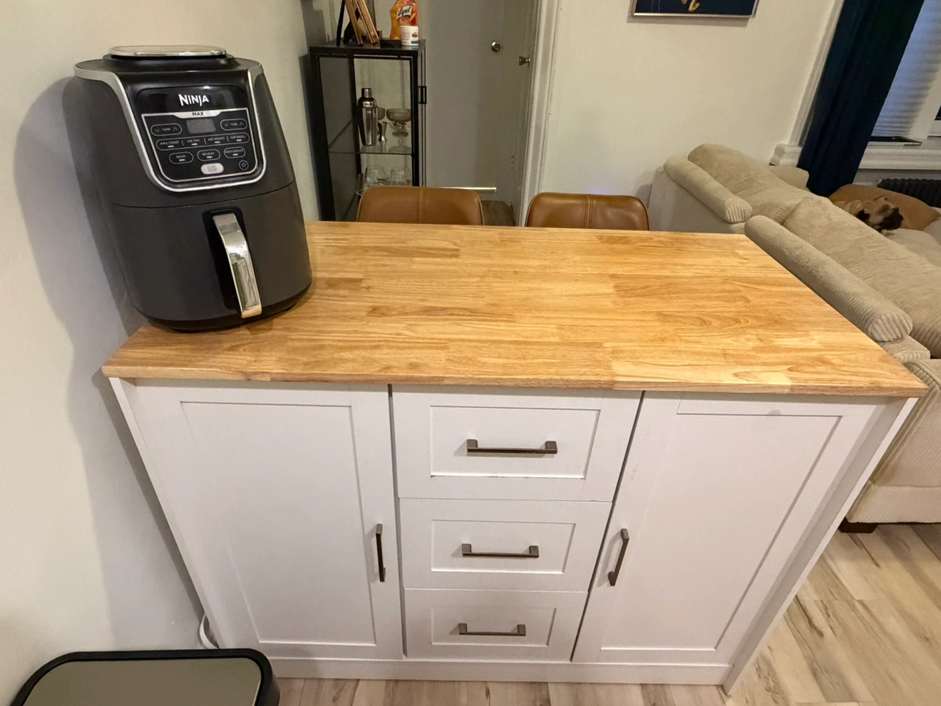 Kitchen Island with Two Bar Stools - photo 3