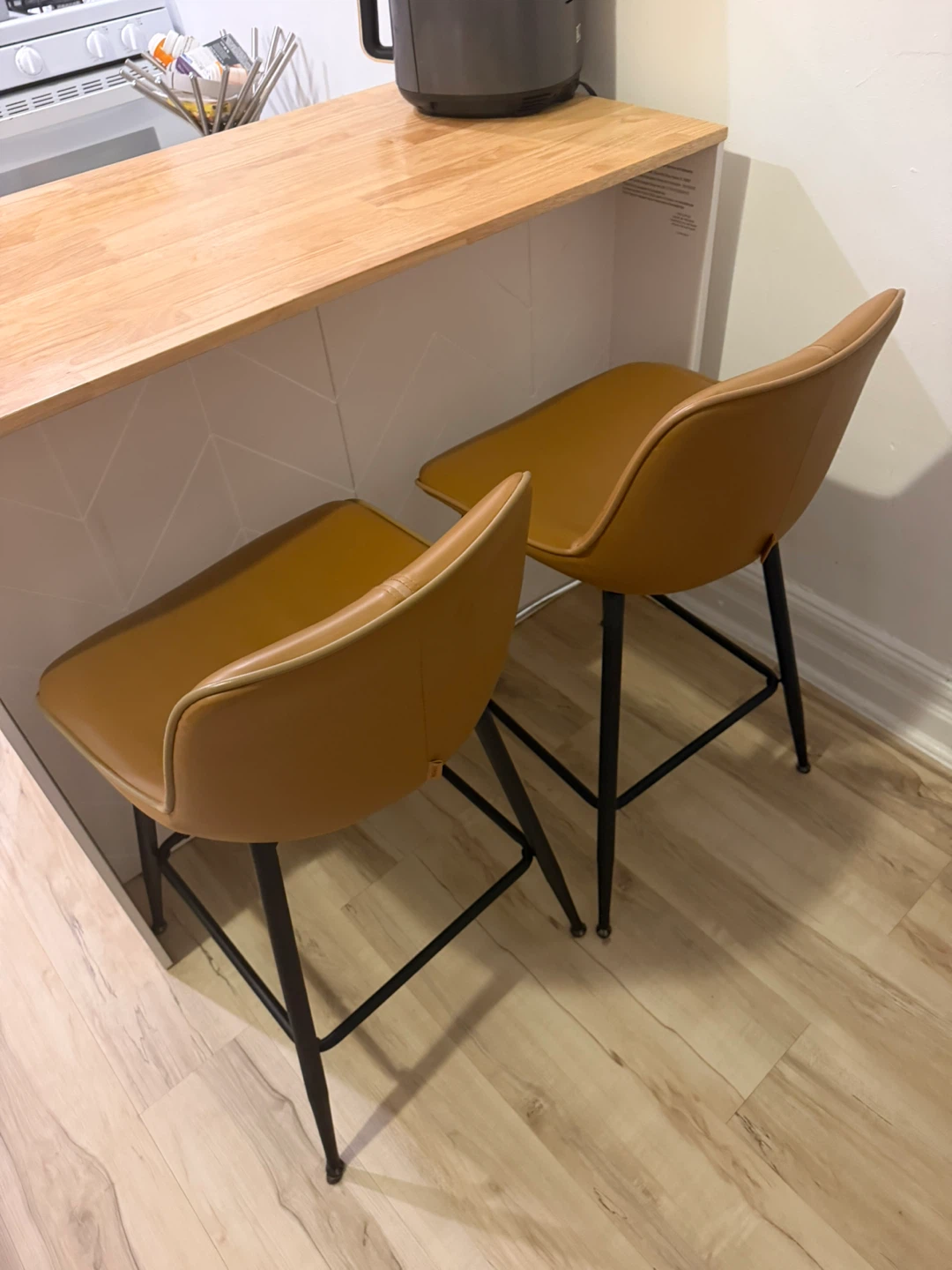Kitchen Island with Two Bar Stools - photo 5