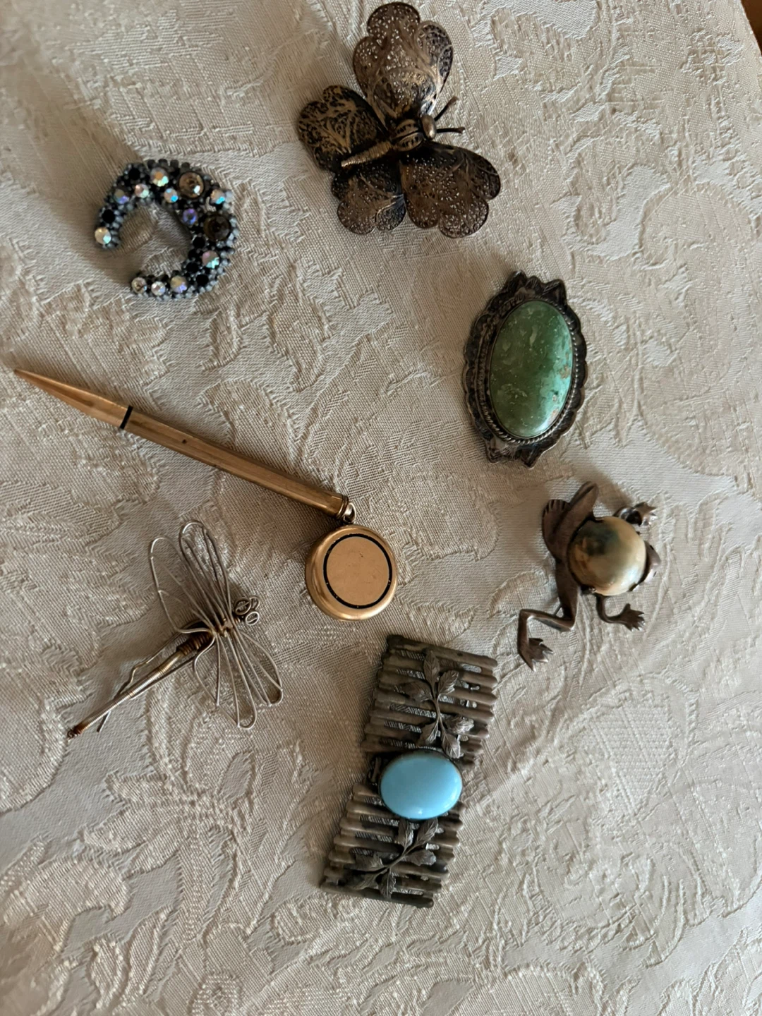 Assorted Vintage Brooches and Pins Set