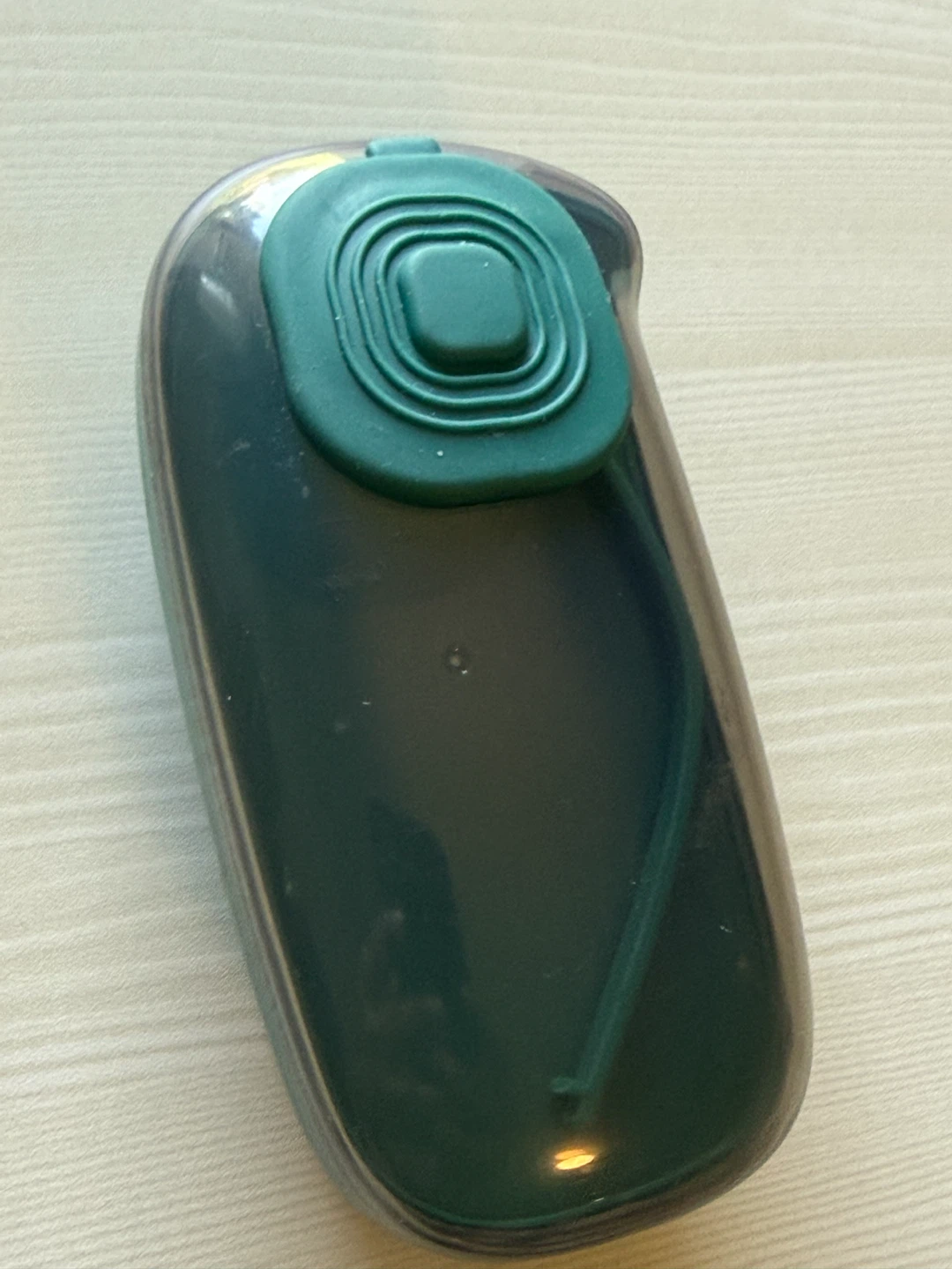 Self-Cleaning Pet Slicker Brush — $4 (Pickup Only)