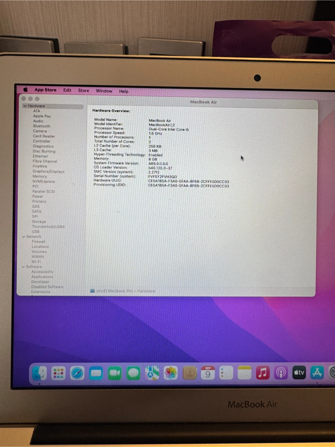 Apple MacBook Air 13-inch (MacBookAir7,2)