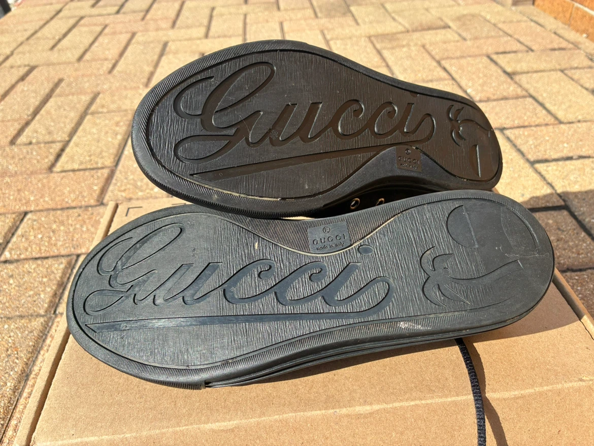 Gucci Black Monogram Sneakers - photo 4