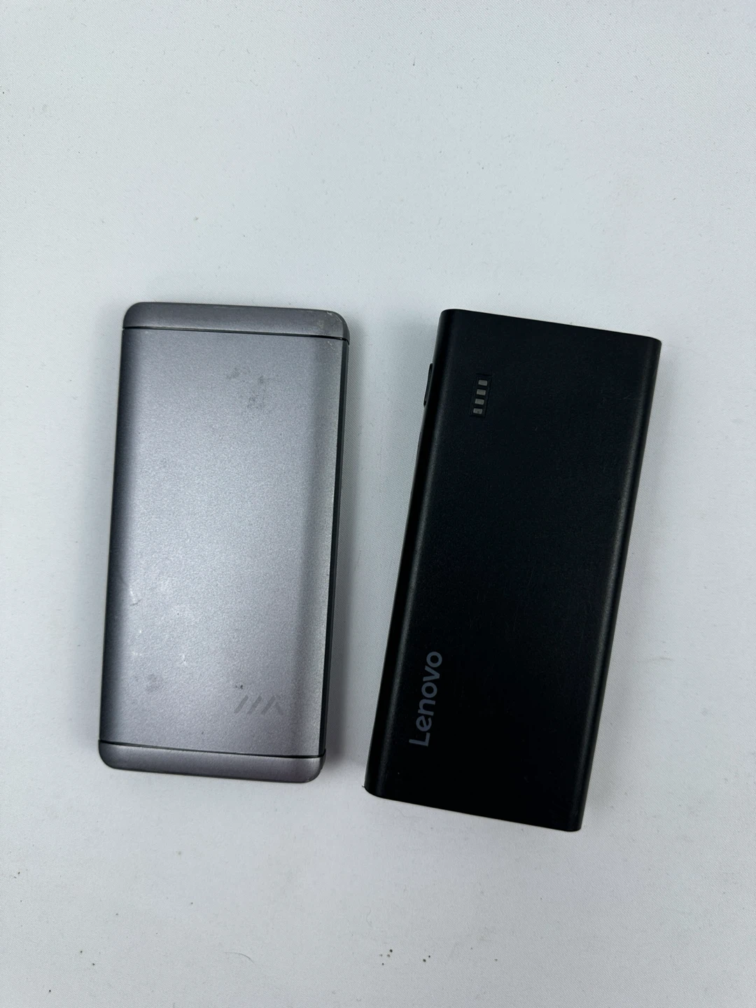 2 power banks.