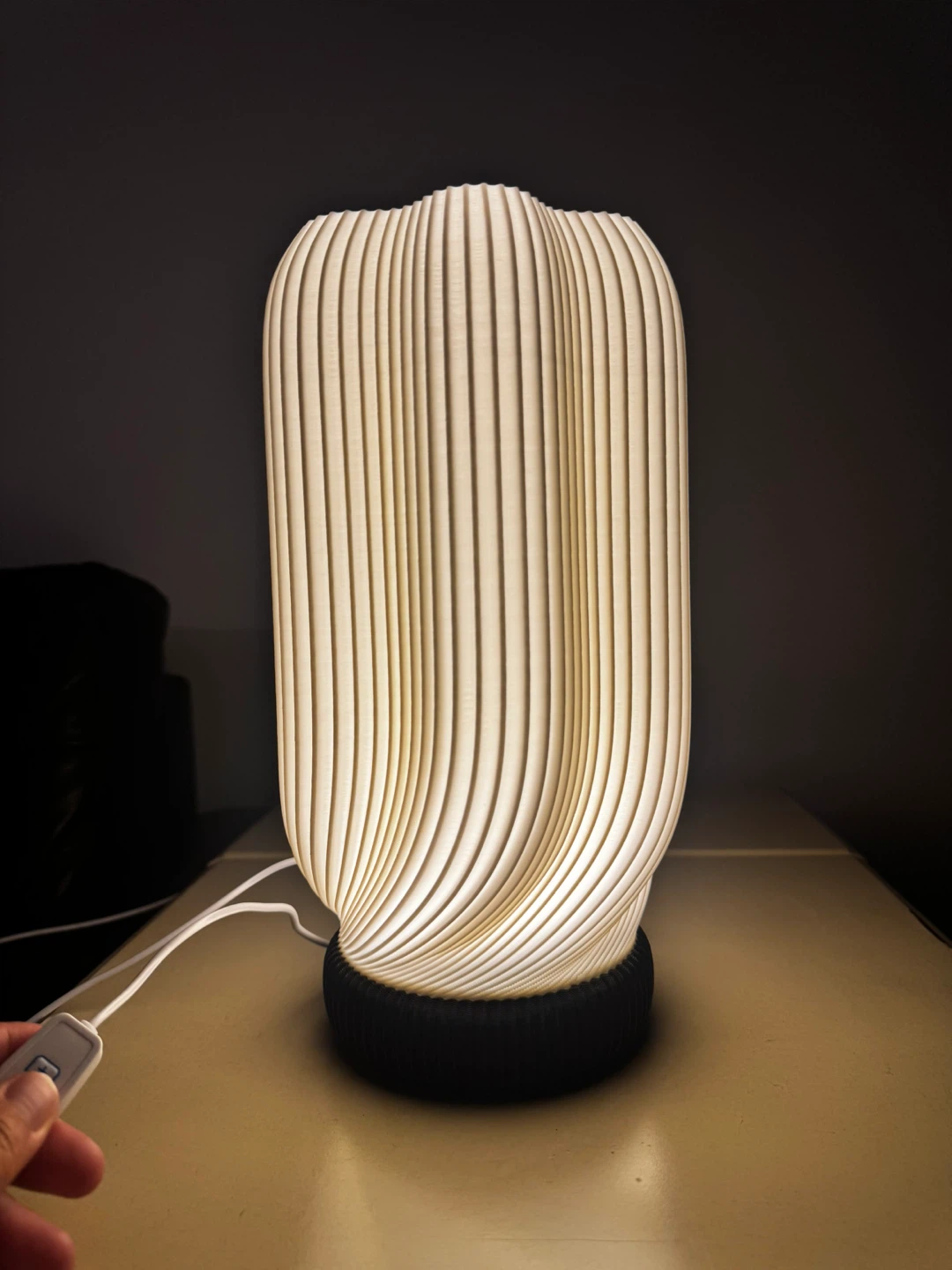 3D Printed Textured Table Lamp - photo 3