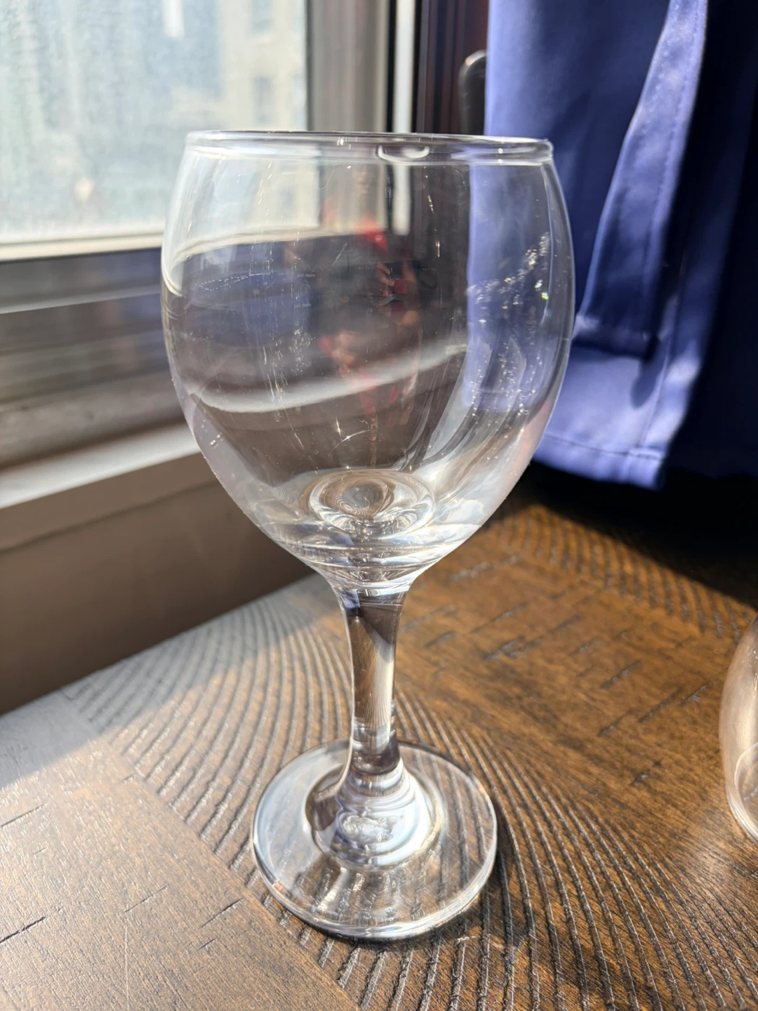 Set of 6 Clear Wine Glasses - photo 2