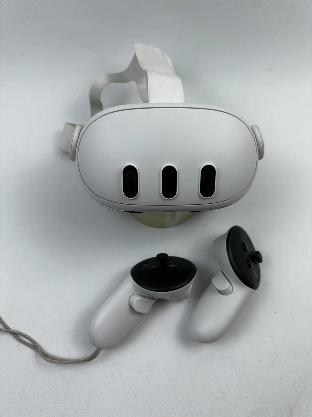 Meta Quest 3 VR Headset and Controllers