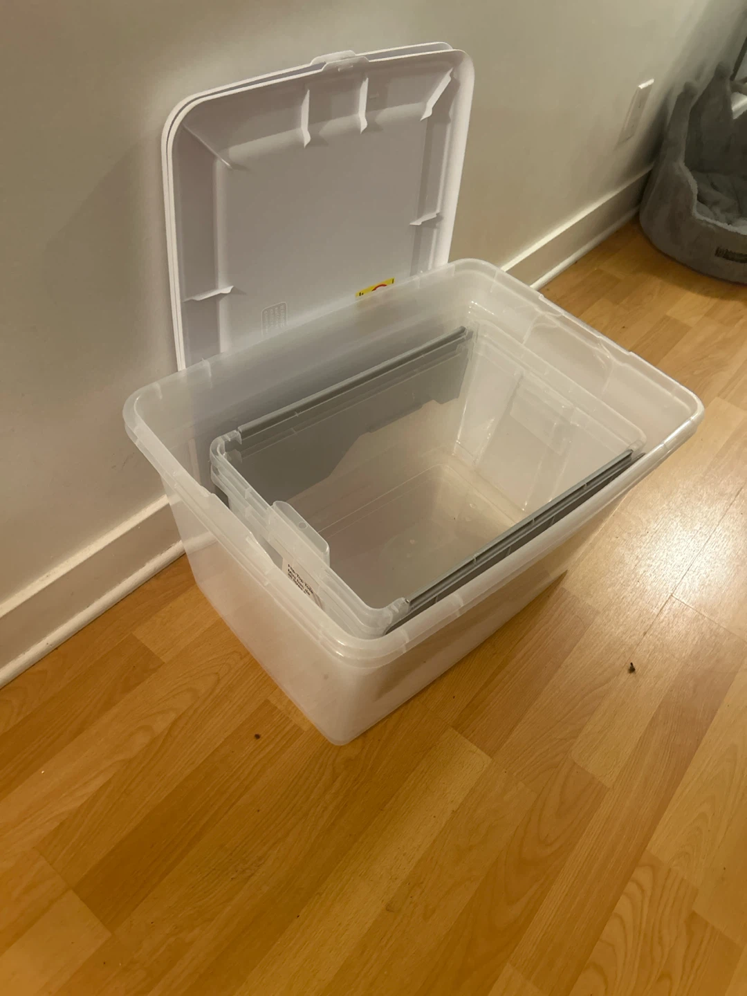 Moving boxes x4
