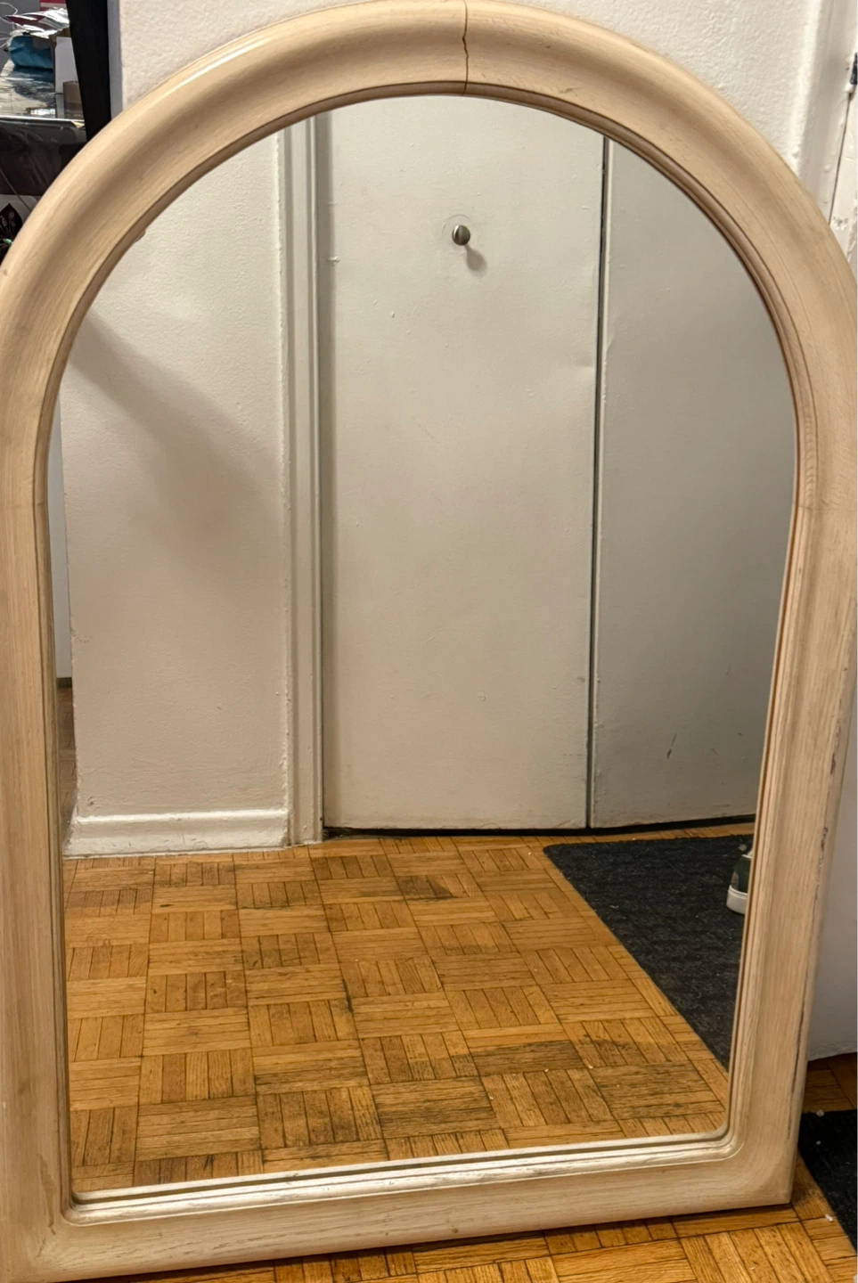 Arched Wall Mirror with Light Wood Frame - photo 2