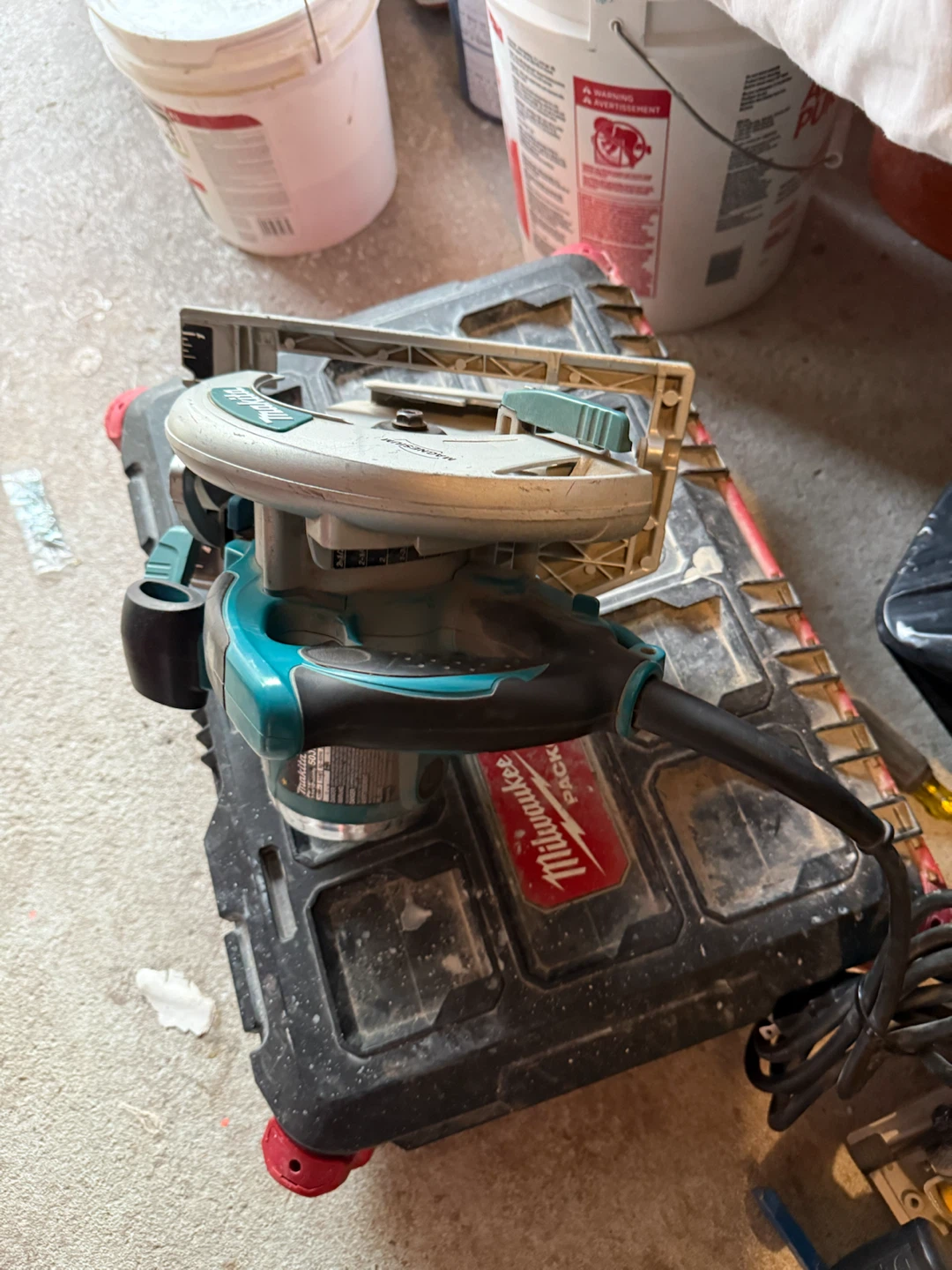 Makita Circular Saw - photo 2