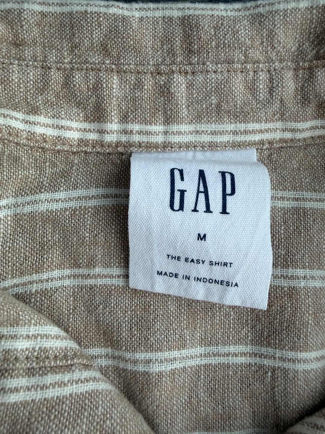 Gap Women’s Shirt - Size Medium - photo 3