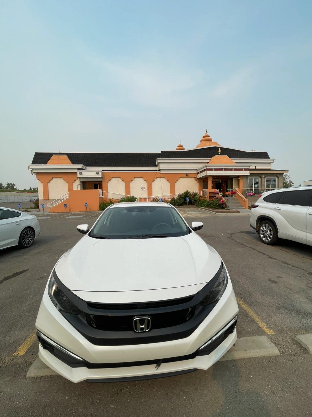 White Honda Civic - photo 2