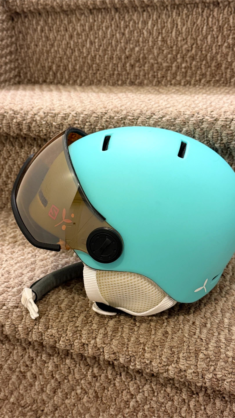 Salomon Orka Visor Junior Ski Helmet – Bleached Aqua