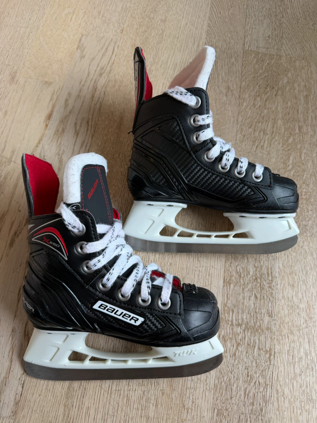Bauer Vapor X250 (Size Y9) Youth Hockey Skate - photo 3