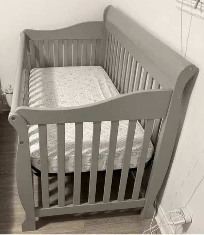 Grey Wooden Baby Crib - photo 3