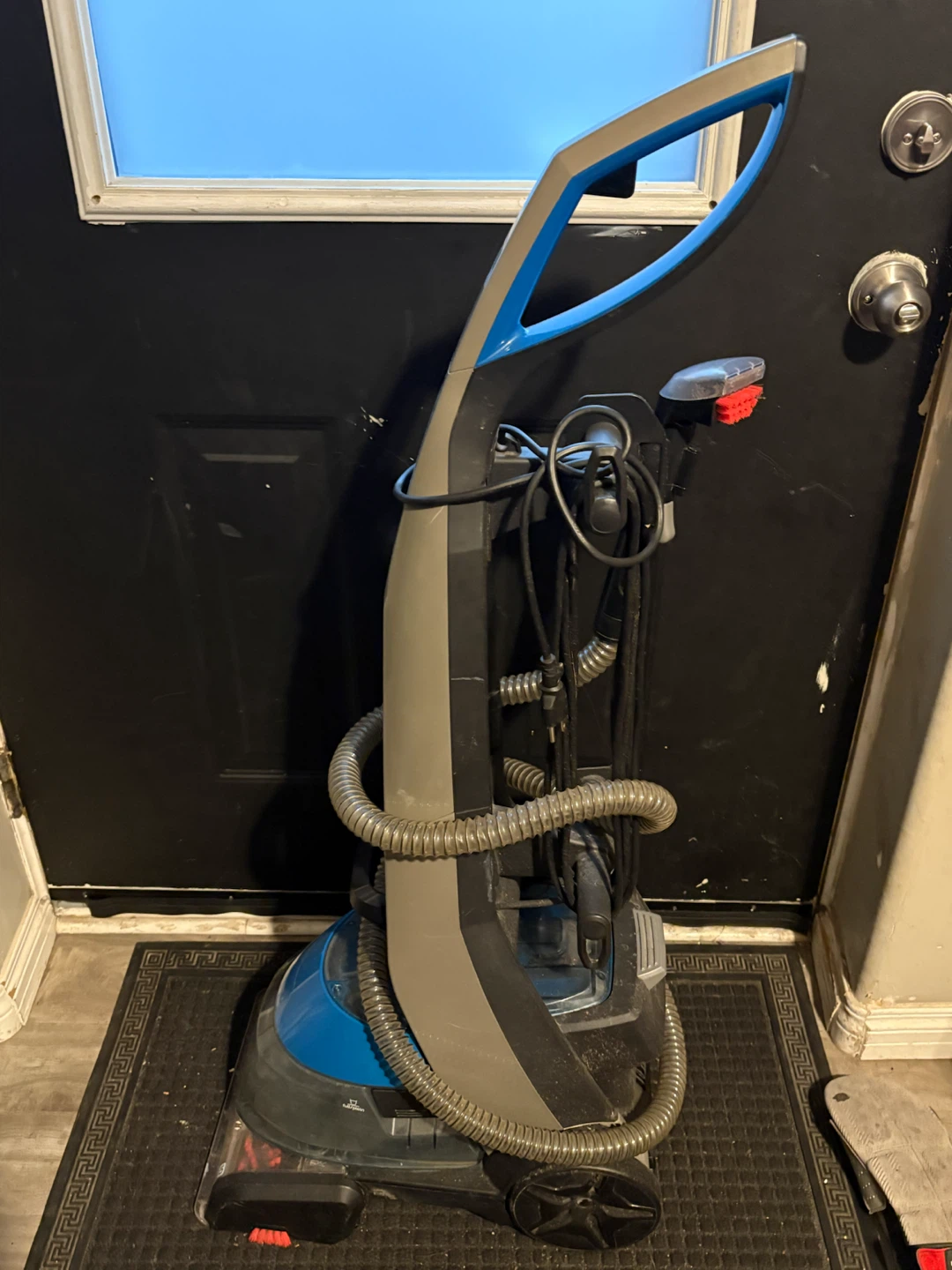 Bissell DeepClean Premier Carpet Cleaner - photo 2