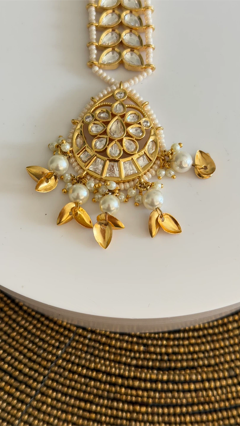 Traditional Kundan Maang Tikka - photo 3