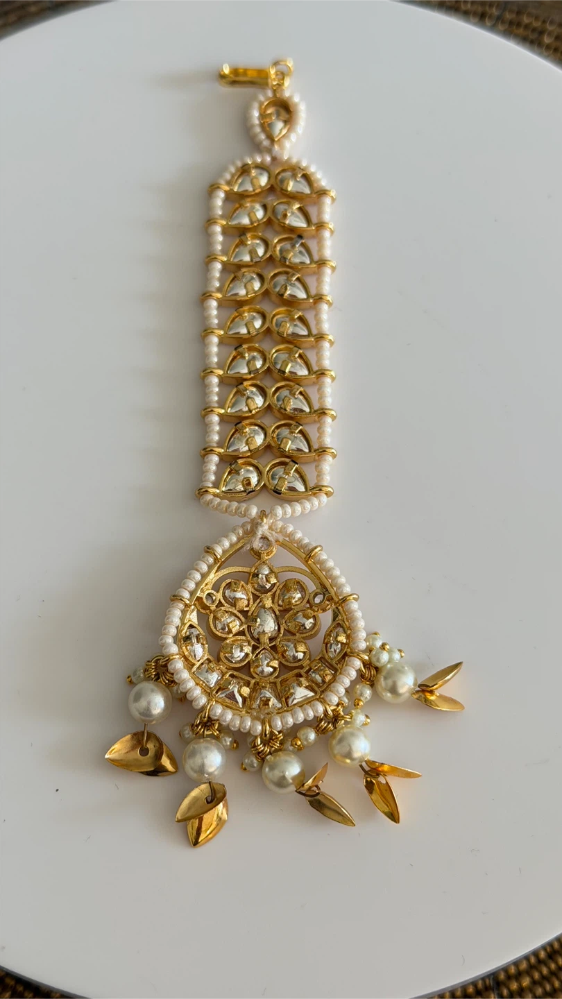 Traditional Kundan Maang Tikka - photo 4