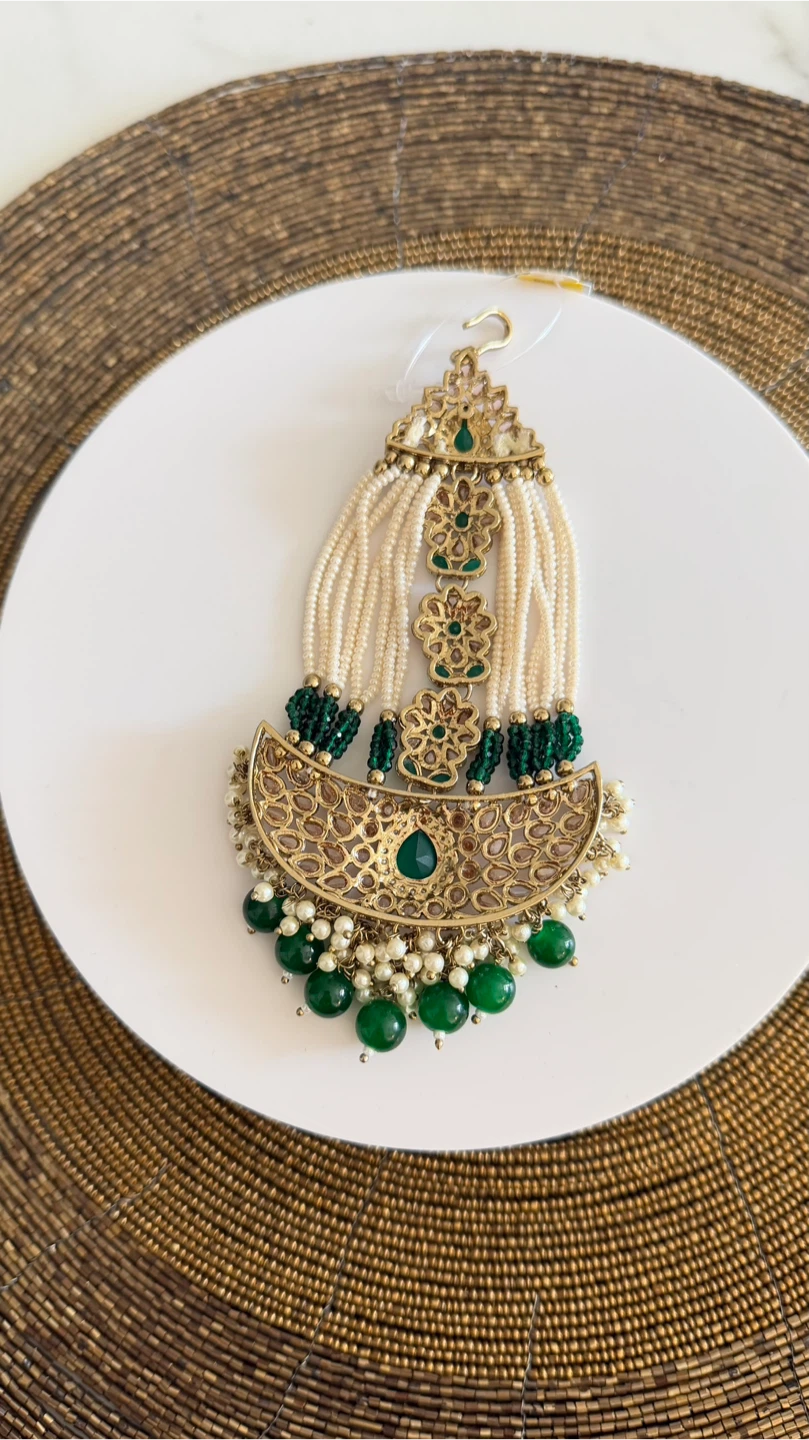 Traditional Emerald and Pearl jhumer - photo 2