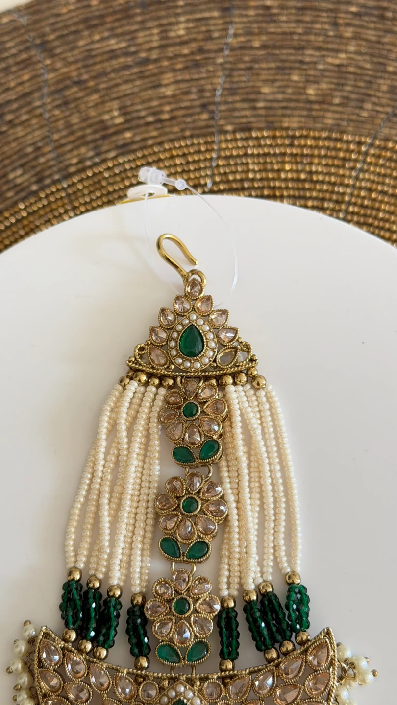 Traditional Emerald and Pearl jhumer - photo 4
