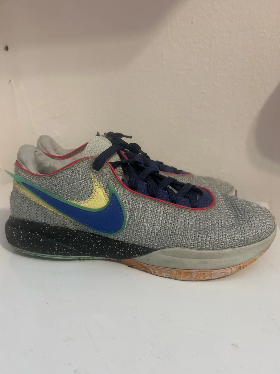Nike Lebron 20 Sneakers