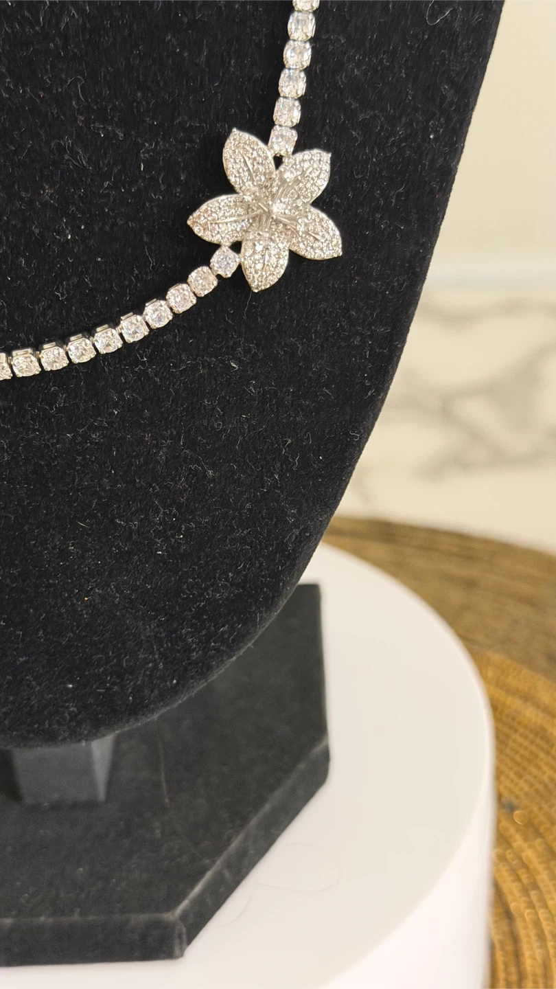 Floral cubic zirconia long necklace - photo 3