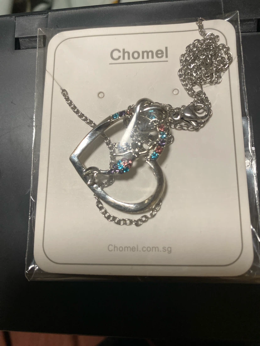 Chomel Silver-Tone Heart Pendant Necklace