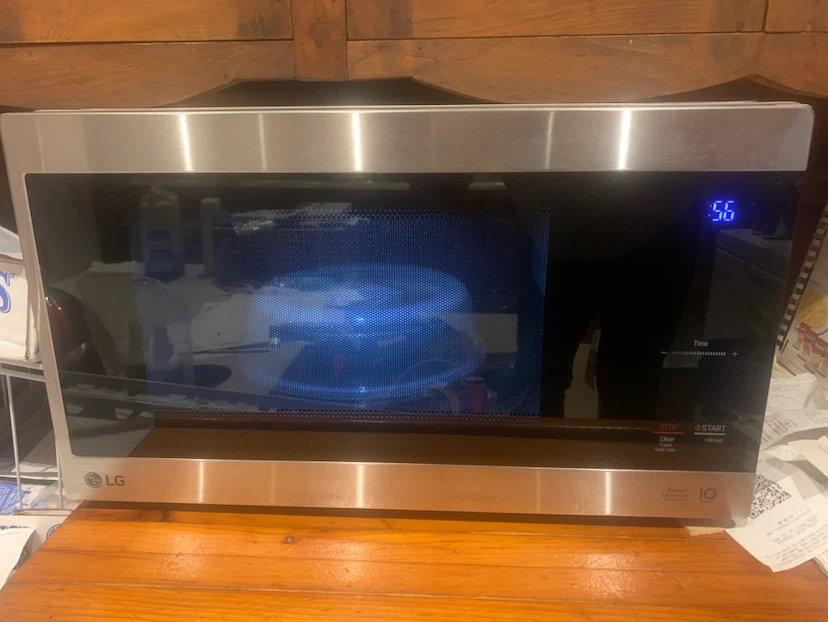 LG Smart Inverter Countertop Microwave